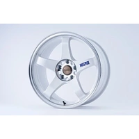 Nismo LMGT4 18" 40th Anniversary white 18 9.5 +12 X 4 DASH WHITE