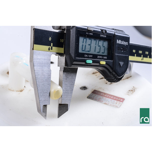 Radium SAE Female EFI Quick Connect to AN Male Low Profile Fitting